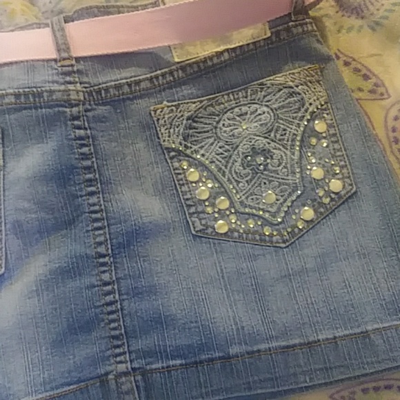 Silver kiss jean mini skirt w/belt - Picture 5 of 6